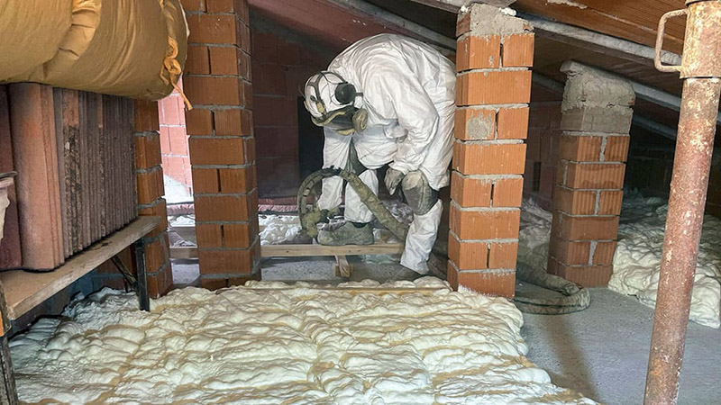 isolamento termico con schiuma traspirante