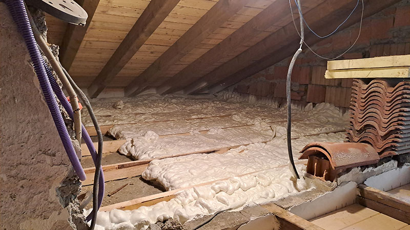 il primo intervento da fare per isolare la casa